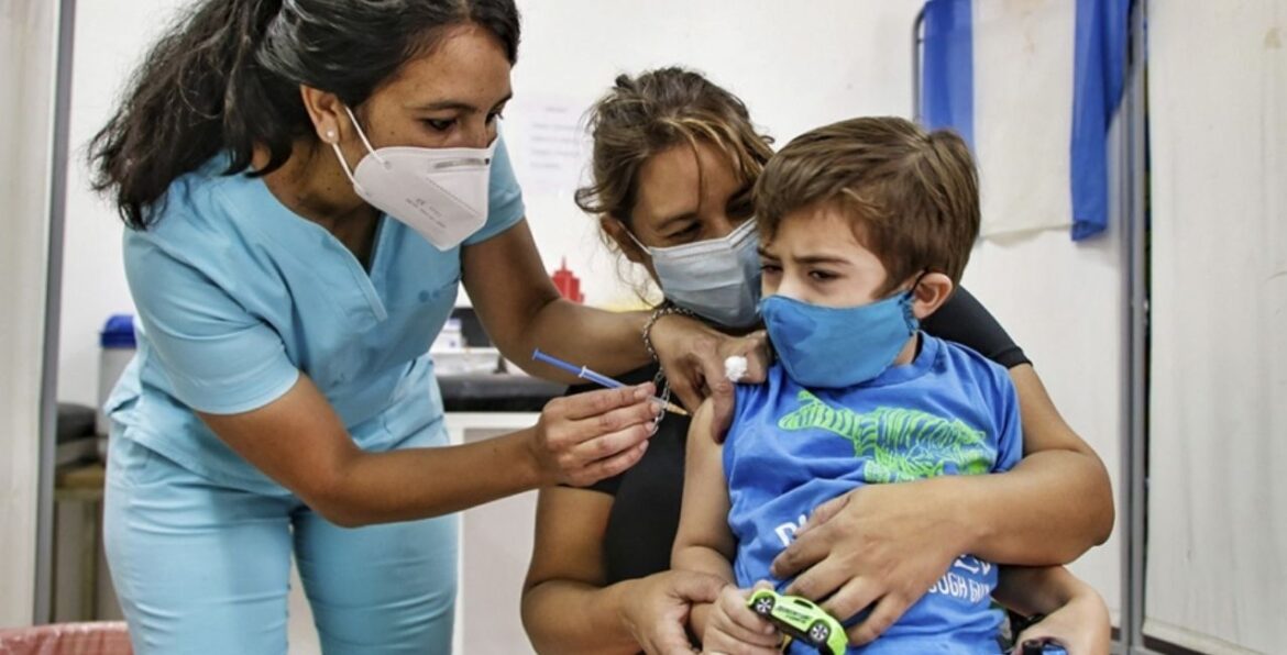 Desde la Sociedad de Pediatría Argentina piden vacunar a los niños para “salir de la pandemia”
