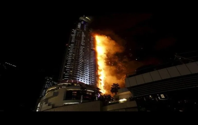 Mueren al menos 16 personas en un incendio en un edificio residencial de Dubai
