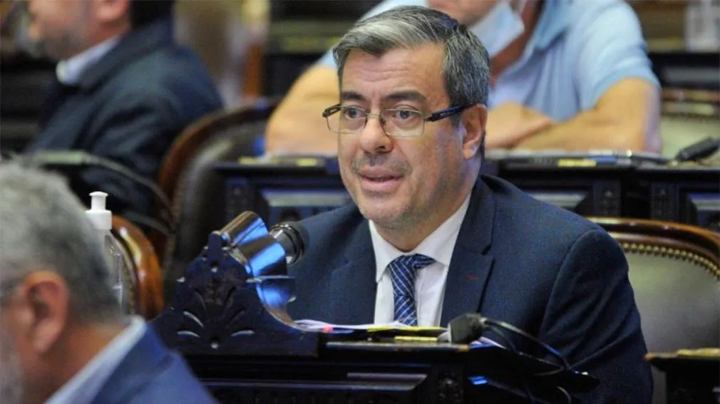 Germán Martínez pidió rechazar DNU en el Congreso porque lo que plantea «se parece al autoritarismo»