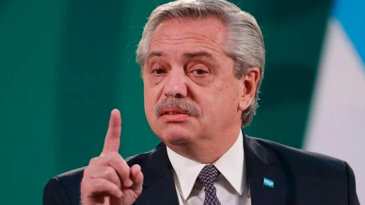 Alberto Fernández presentó una medida cautelar para que se les prohíba a medios y redes la difusión de sus fotos y videos íntimos