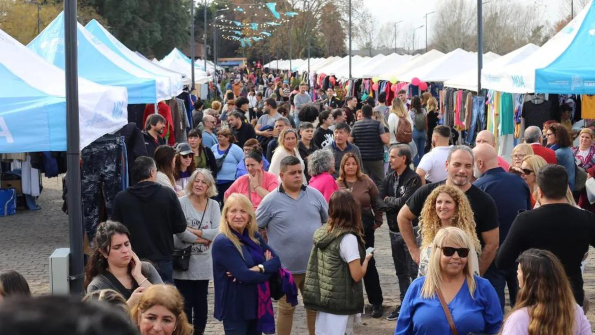 Moda circular: llegan tres días a pura feria en el histórico barrio Meridiano V