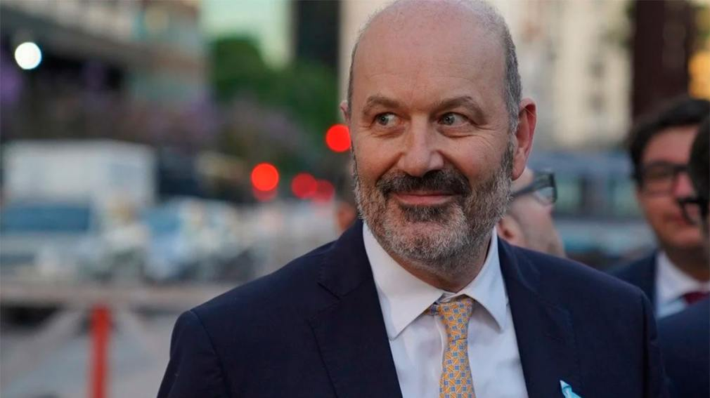 Federico Sturzenegger confirmó que esta semana entrará en vigencia la reforma laboral