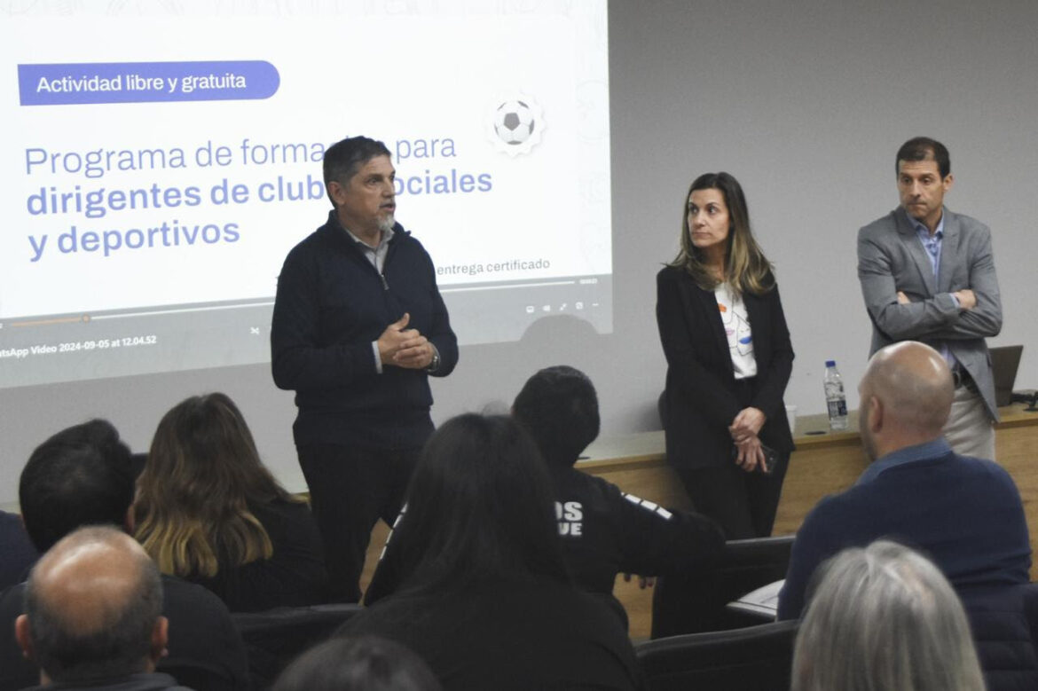 Gran marco en el primer encuentro de formación para dirigentes de instituciones sociales y deportivas