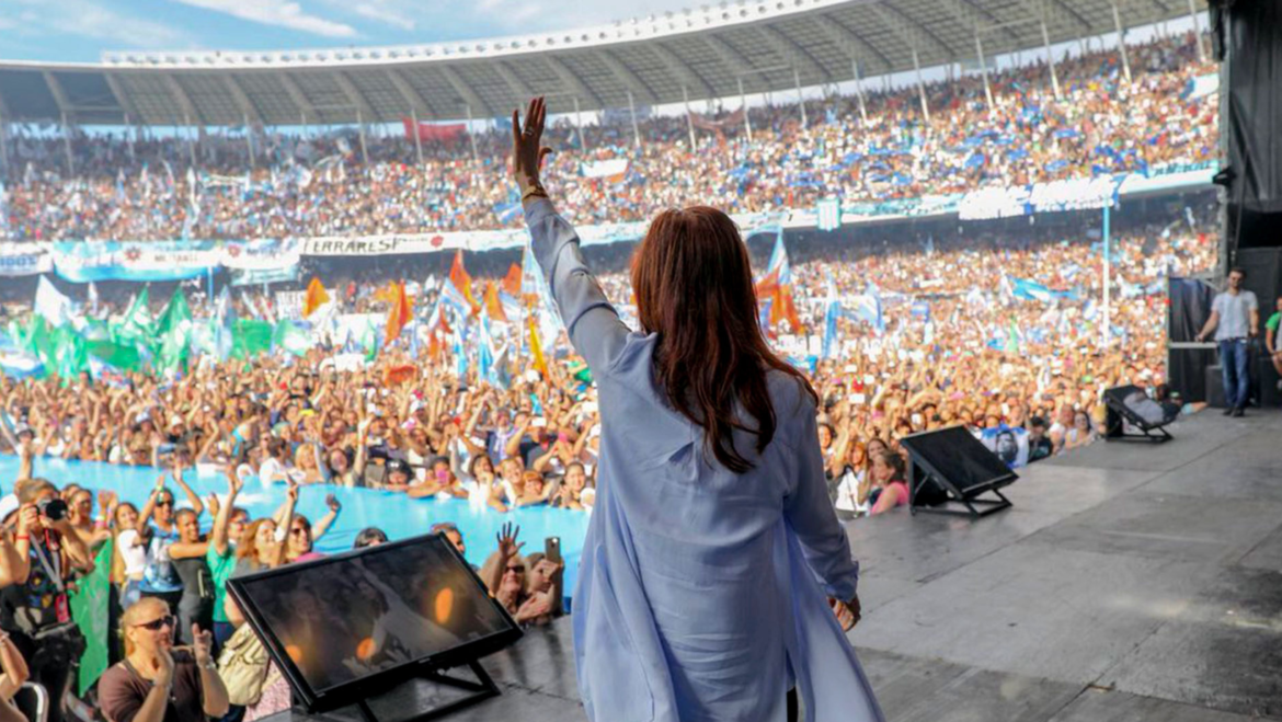 Cristina Fernández de Kirchner asumió el desafío y se postuló para presidir el PJ Nacional