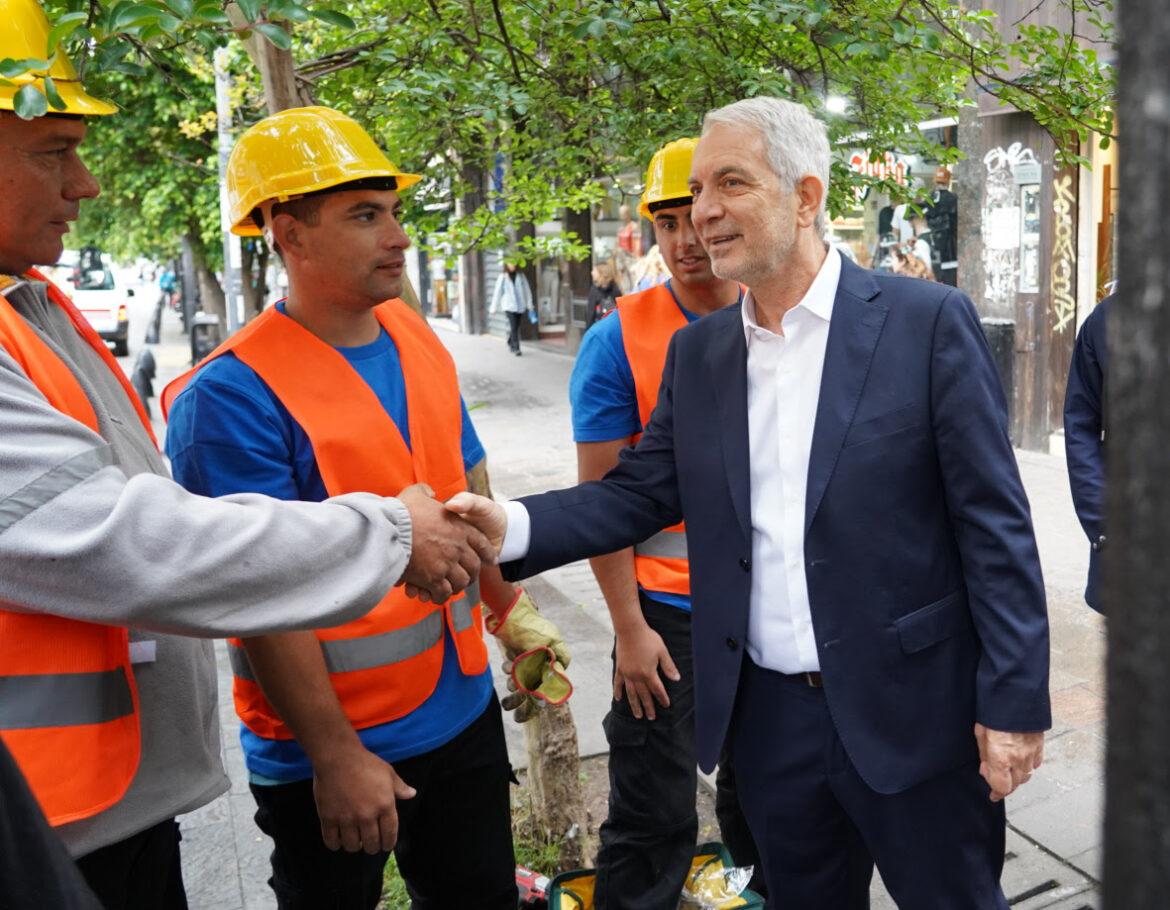 Alak dio inicio a las obras de puesta en valor del centro comercial de calle 8