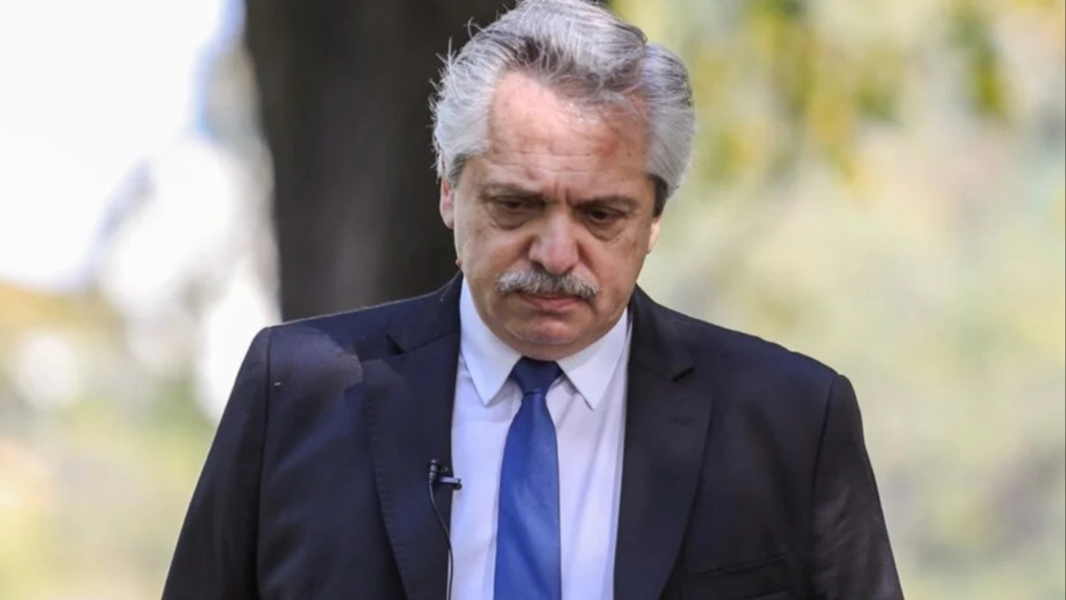 Alberto Fernández deberá presentarse a declarar el próximo miércoles en la causa Seguros