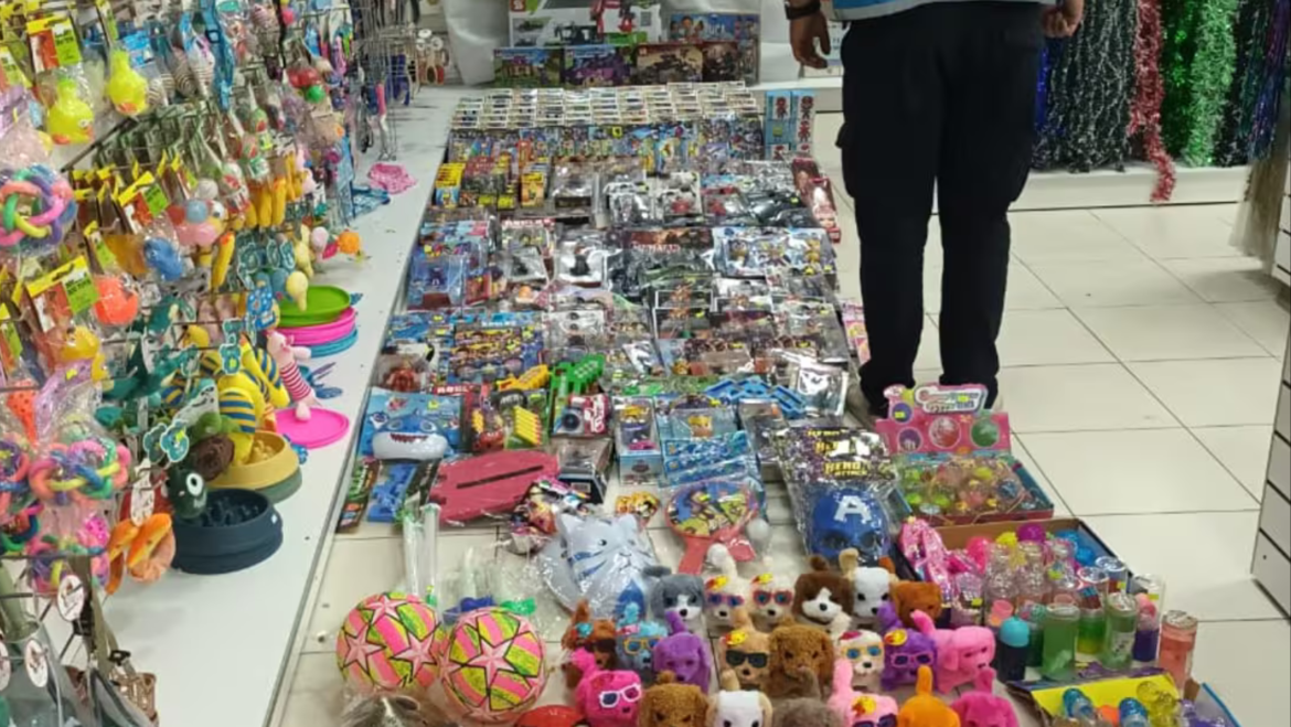 INCAUTAN 15 MILLONES DE PESOS EN JUGUETES APÓCRIFOS EN COMERCIOS DE ONCE
