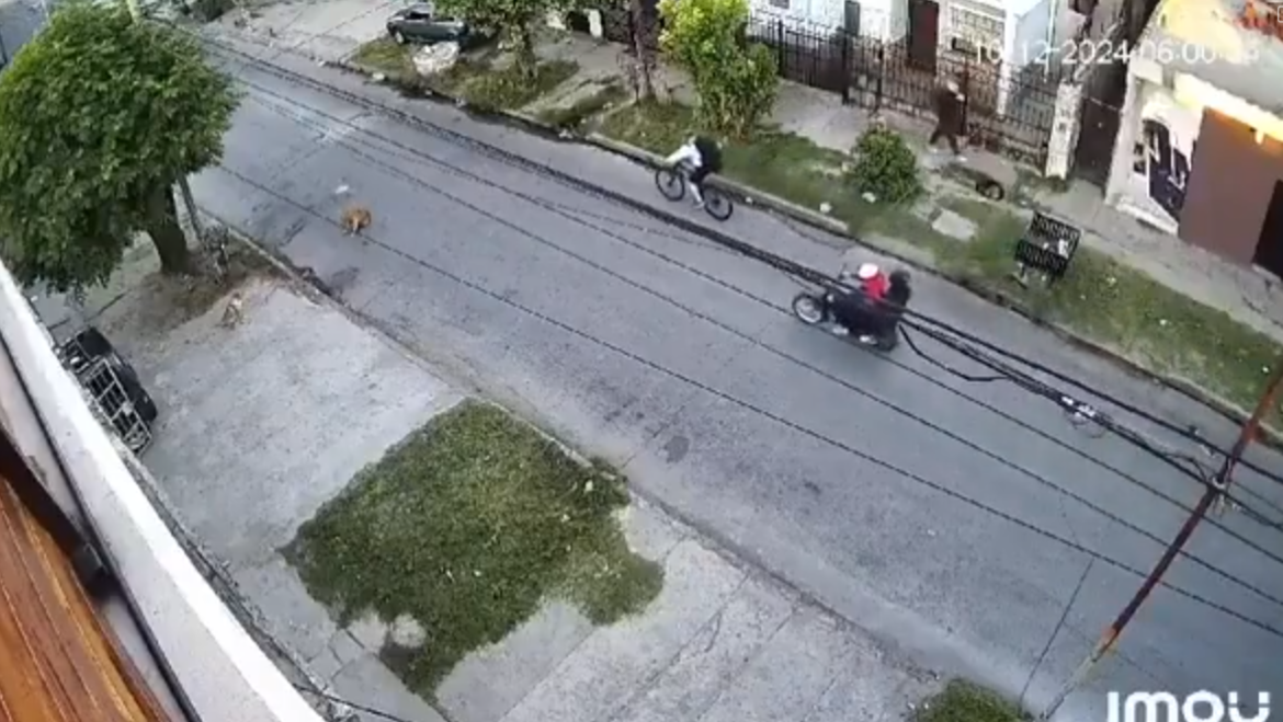 Un policía de civil mató a un motochorro que intentó robarle la bicicleta