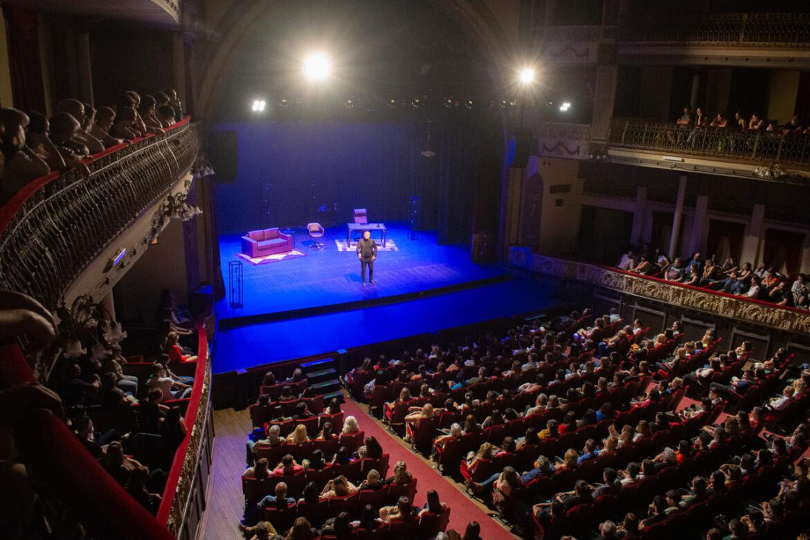 Con más de 100 mil espectadores, el Teatro Coliseo Podestá cerró la temporada 2024