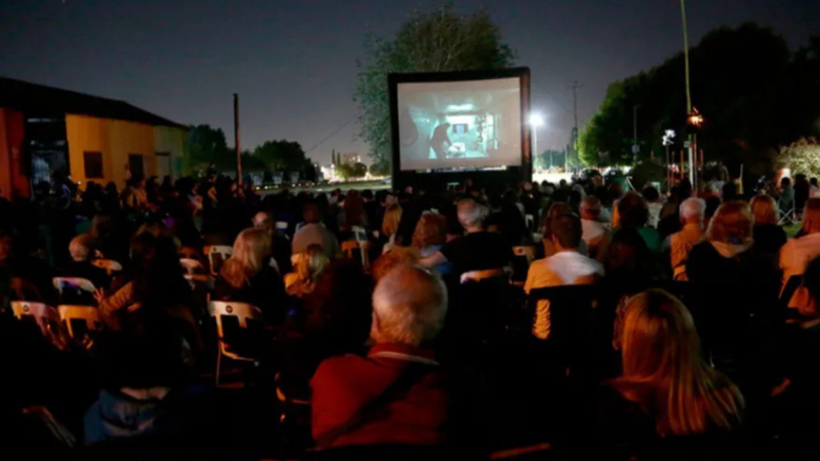 Vuelve el Cine Móvil de la Municipalidad con nuevas funciones al aire libre