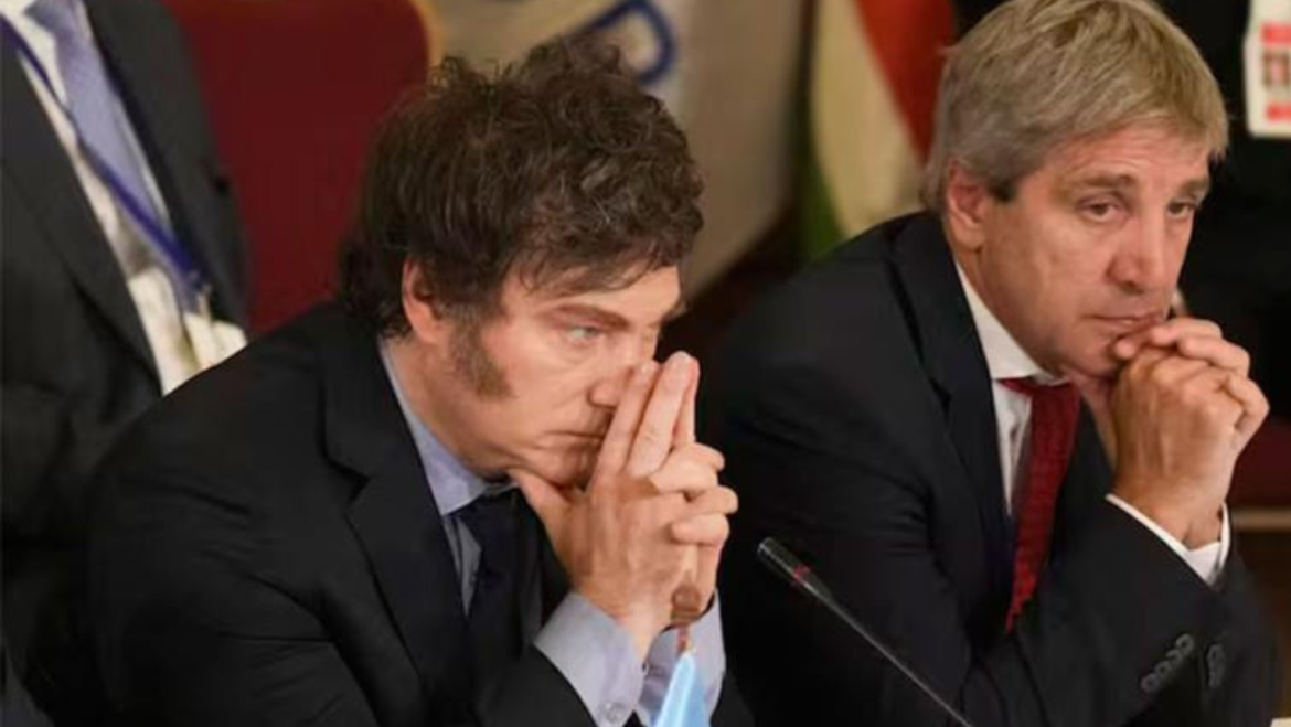 El Gobierno esta semana debe pagar US$4500 millones a los bonistas y espera que baje más el riesgo país