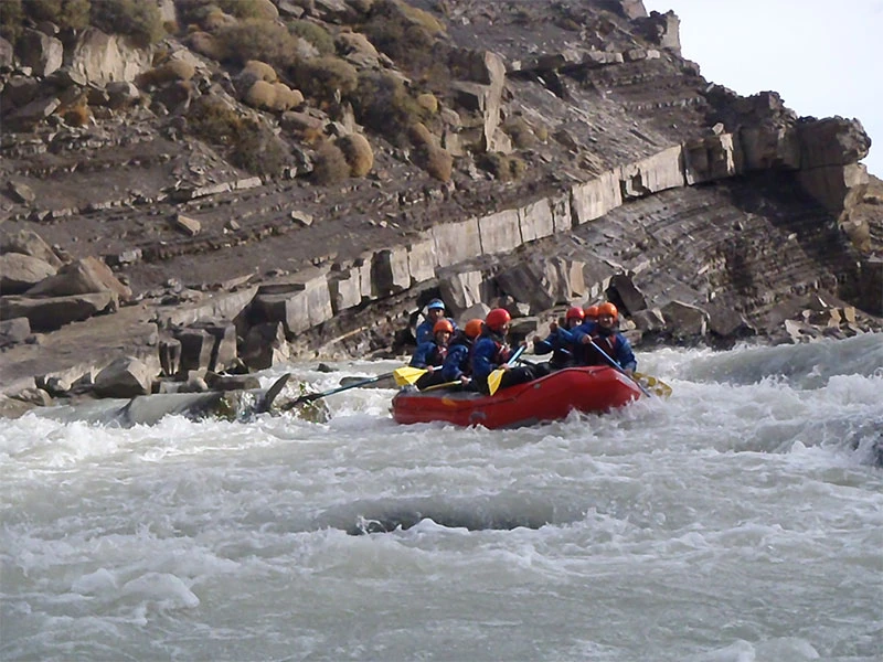 Tragedia en vacaciones: tres turistas murieron ahogados cerca de El Chaltén