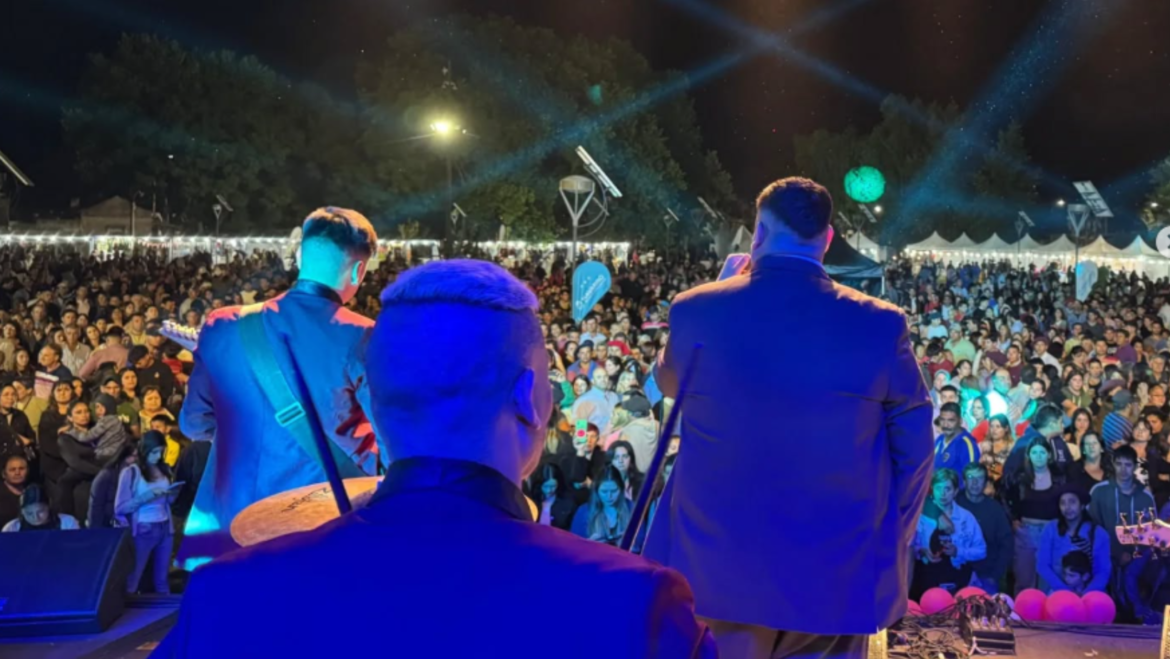 Este jueves con entrada libre y gratuita La Nueva Luna en el Teatro Argentino