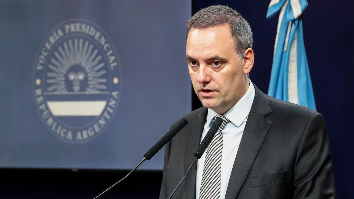 El Gobierno prohibirá los tratamientos de cambio de género para menores de 18 años