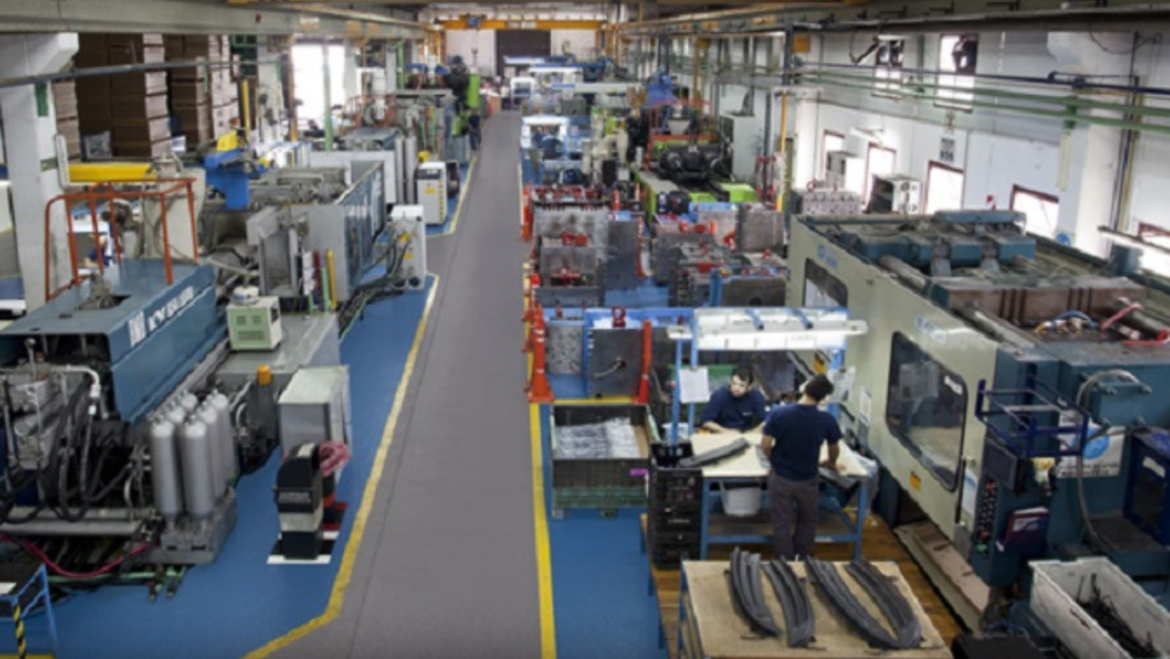 Una de cada cuatro empresas industriales anticipó que despedirá personal en los próximos días
