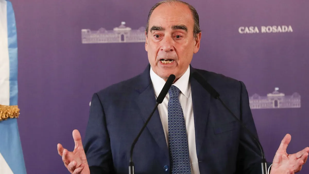 El jefe de Gabinete apuntó contra el PRO y afirmó que “le tienen miedo a Milei”