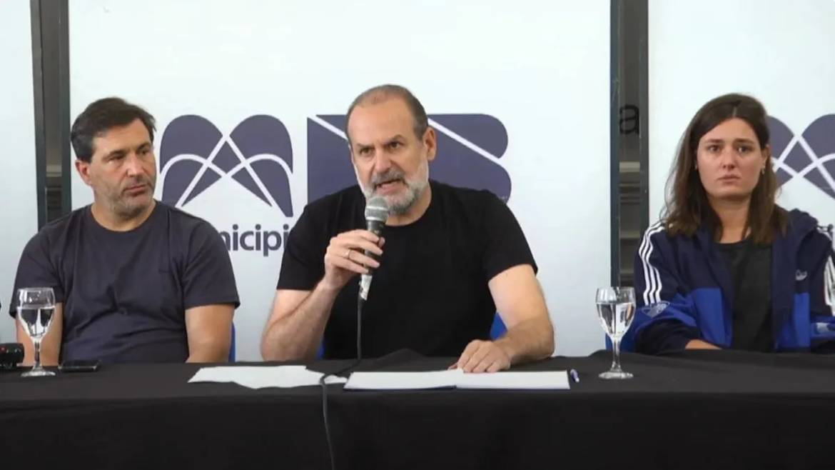 El intendente de Bahía Blanca afirmó que al menos el 70% de la población fue afectada por el temporal