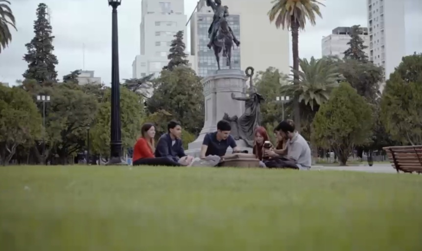 La Municipalidad lanzó un spot con un fuerte mensaje de obras y transformación en la ciudad: “Estamos”