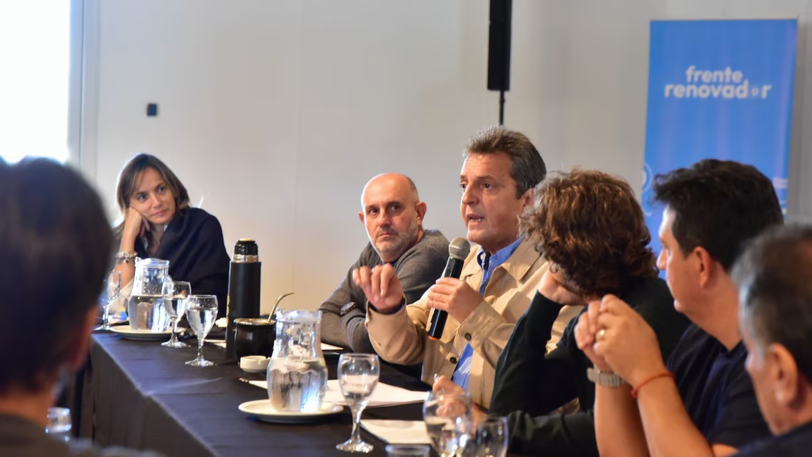 Massa pidió unidad en el peronismo y reclamó que “no haya vanidades ni caprichos”