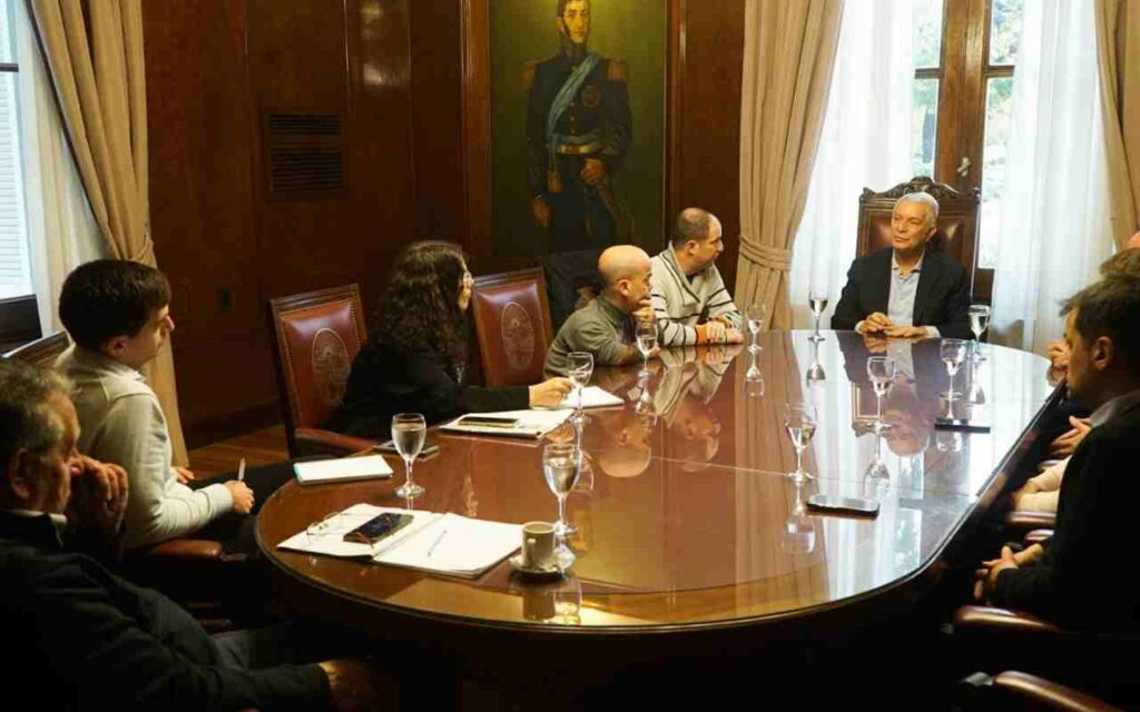 Encuentro institucional entre el intendente Julio Alak y las nuevas autoridades de AMIA La Plata