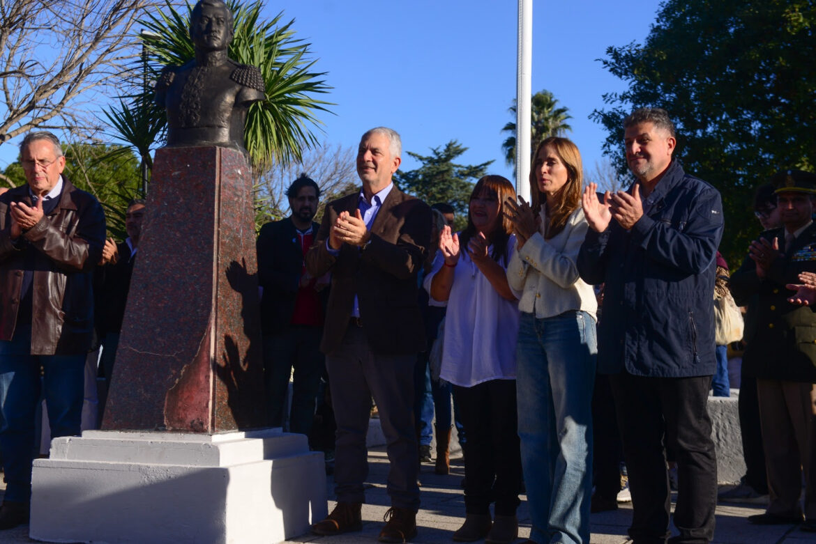 Alak participó del festejo por los 111 años de City Bell y anunció obras para la localidad