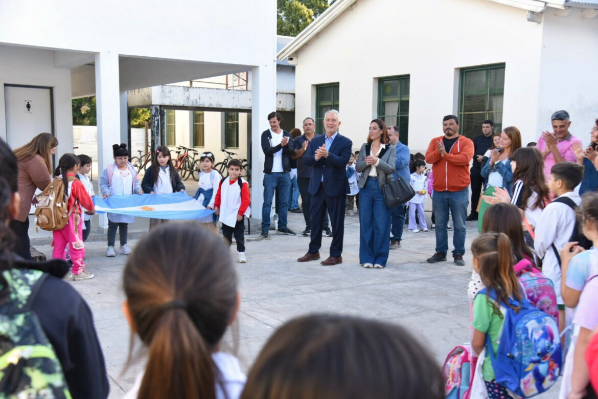 Educación y obra pública: el Municipio concreta importantes mejoras escuelas con décadas de historia