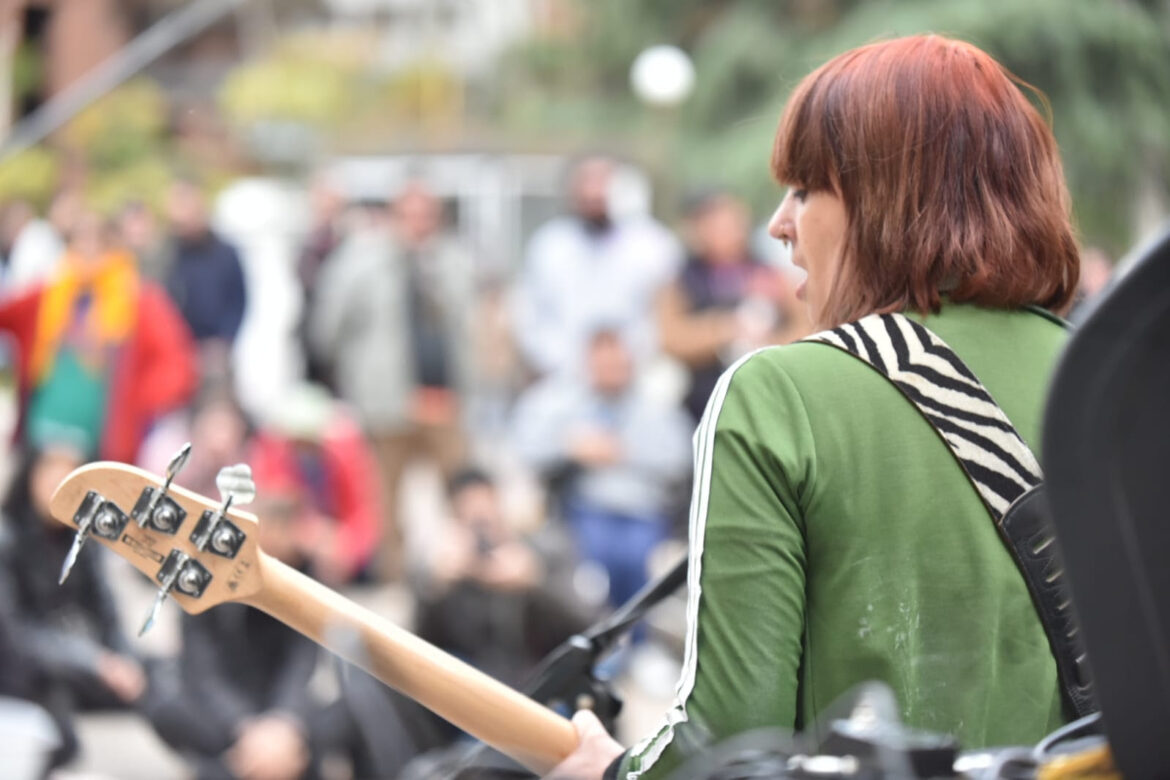 Rock en el Playón cambia de escenario y llena de música Plaza Rocha este fin de semana