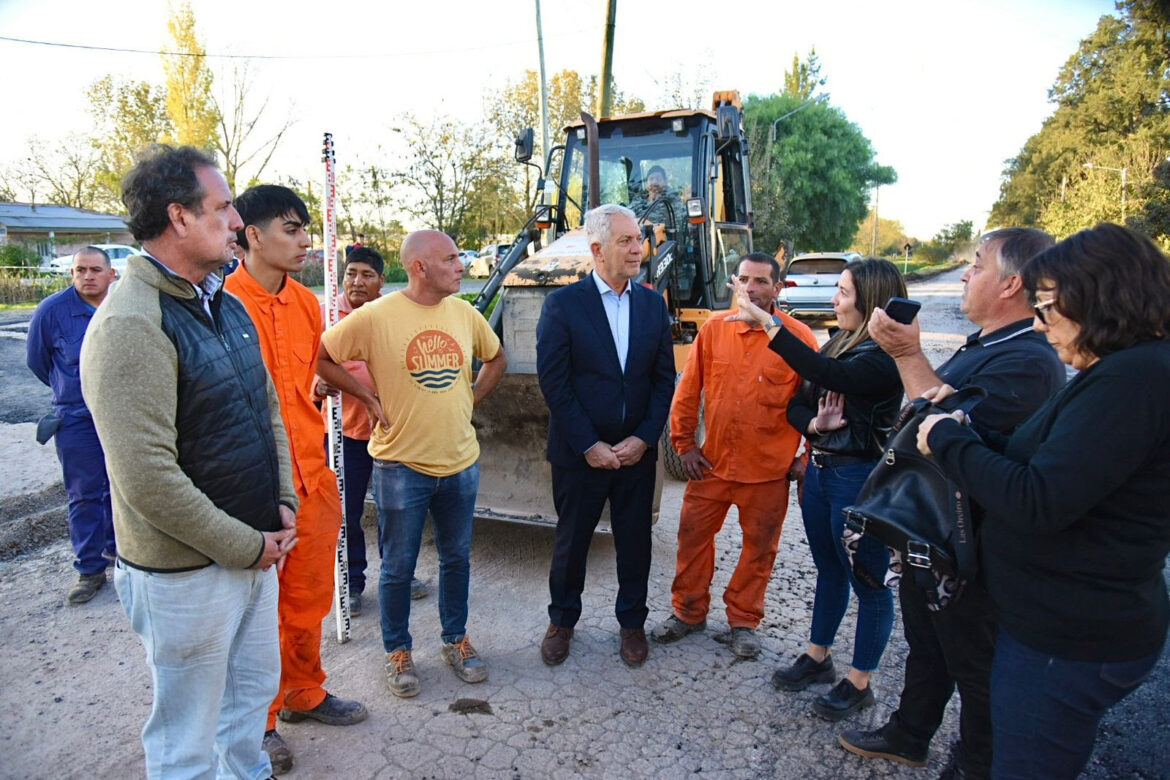 Alak puso en marcha obras en Etcheverry para mejorar la conectividad, la educación y la salud