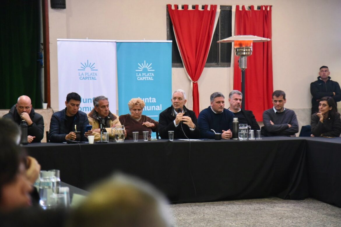 Alak presentó la Junta Comunal de El Peligro y lanzó el plan de obras