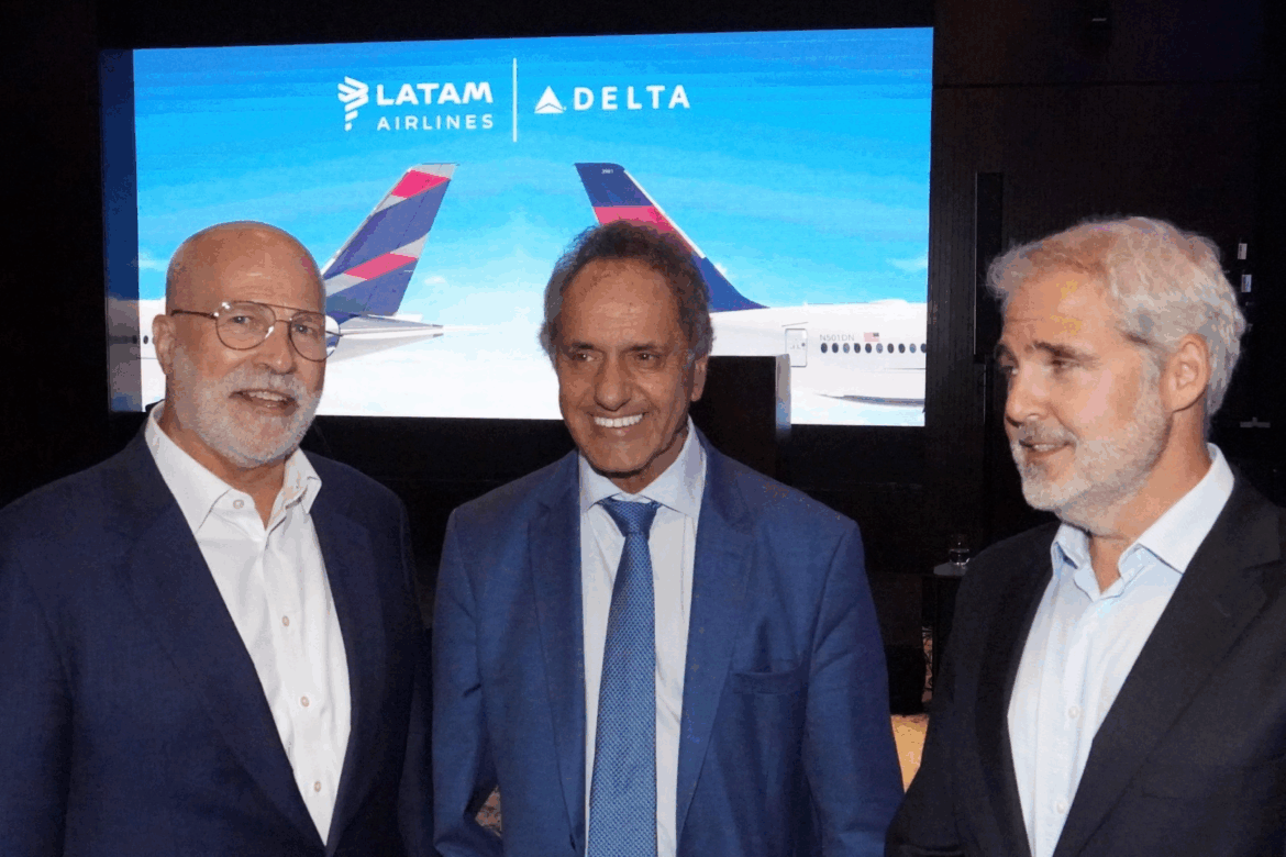 Scioli agradeció contar con “más conectividad en el marco de la libertad que se da en Argentina”