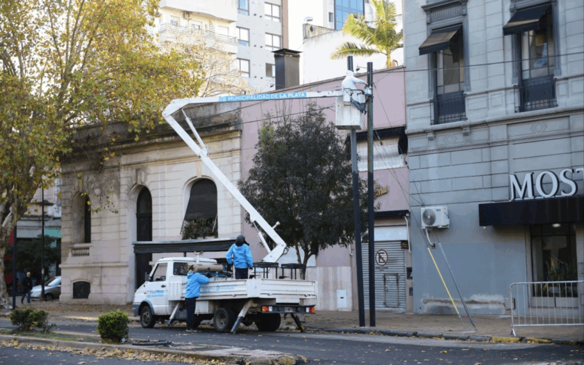 Ciudad Limpia” llegó a más escuelas, plazas y comercios con tareas de pintura y mantenimiento