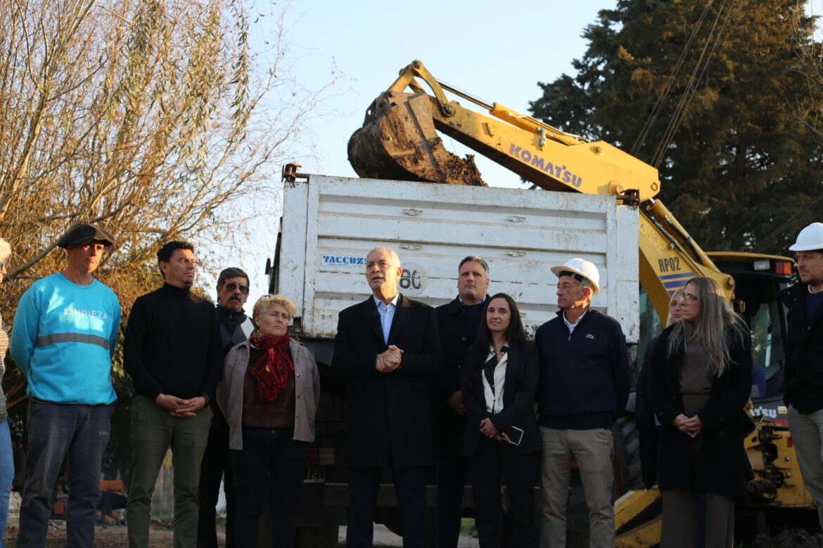 Alak impulsa nuevas obras en El Peligro: calles, luminarias y mejoras en escuelas