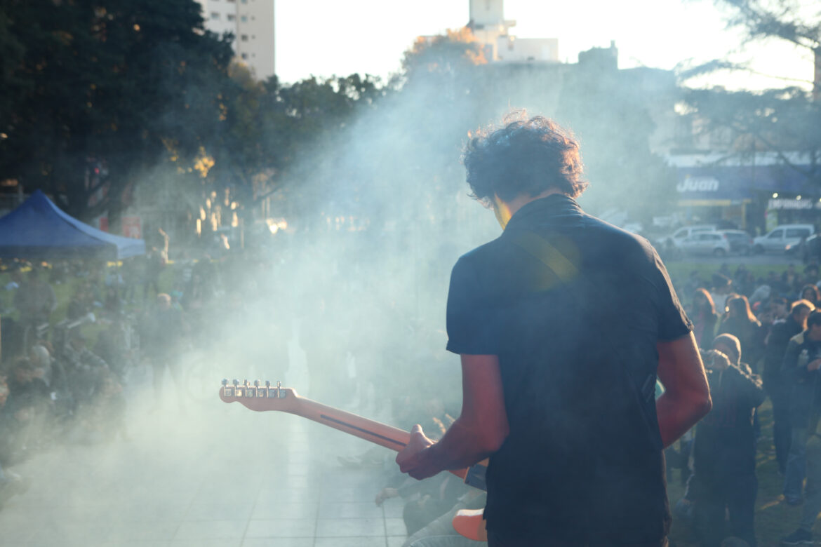 Una tarde, dos plazas y mucha música: se viene una doble jornada cultural en el centro platense