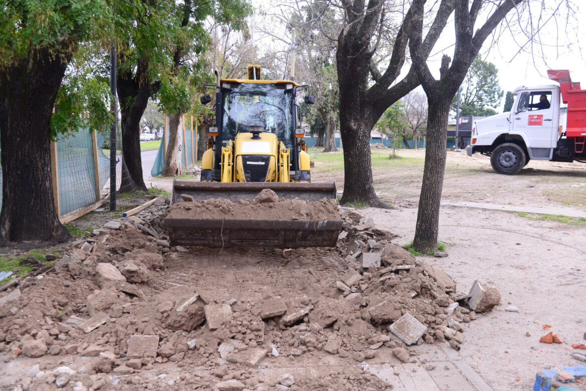 Los Hornos: la Plaza de la Madre se renueva por completo y será inaugurada en pocas semanas