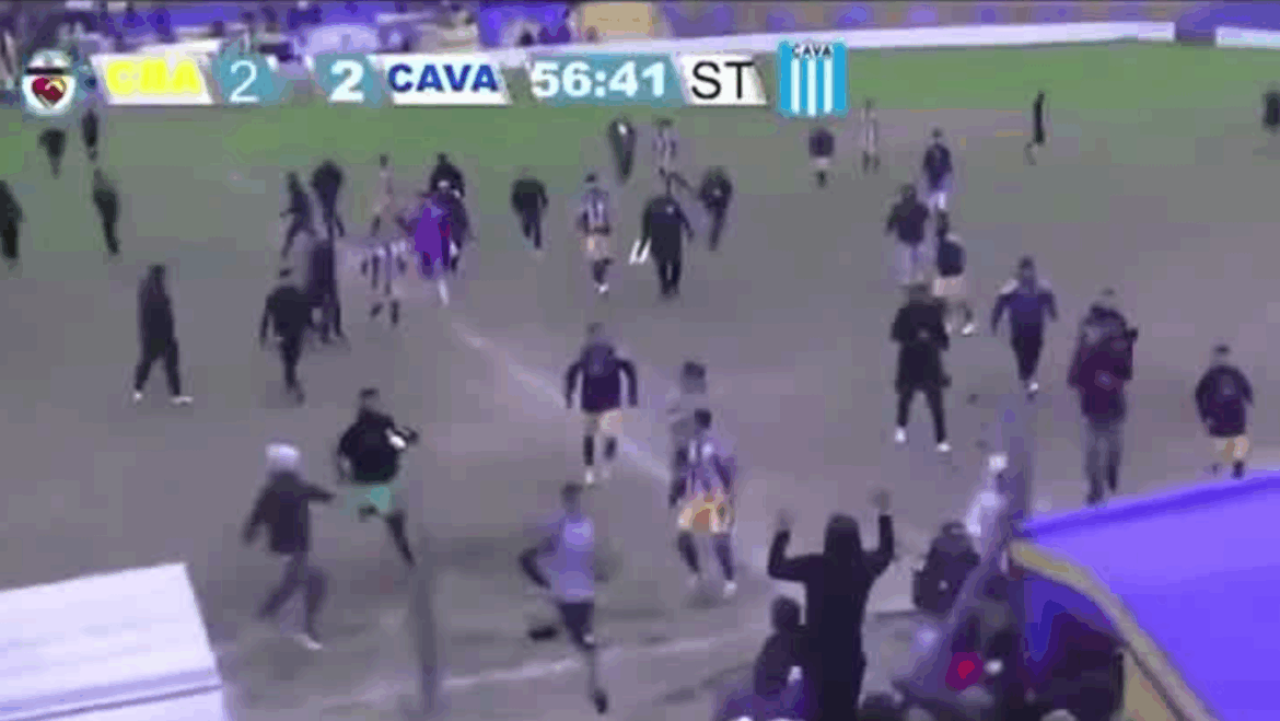 Luis Ventura fue internado tras ser golpeado en un partido de fútbol y no asistirá a los Martín Fierro