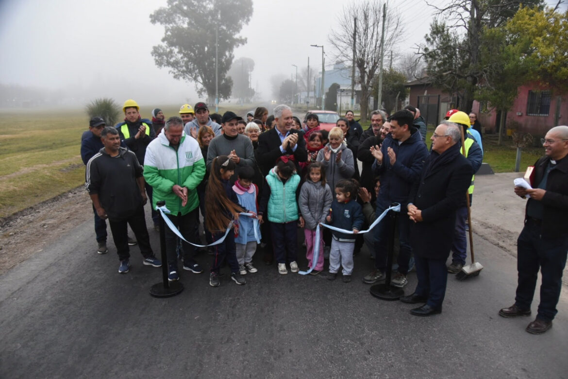Alak inauguró las obras troncales que ejecutó el Municipio en Arturo Seguí