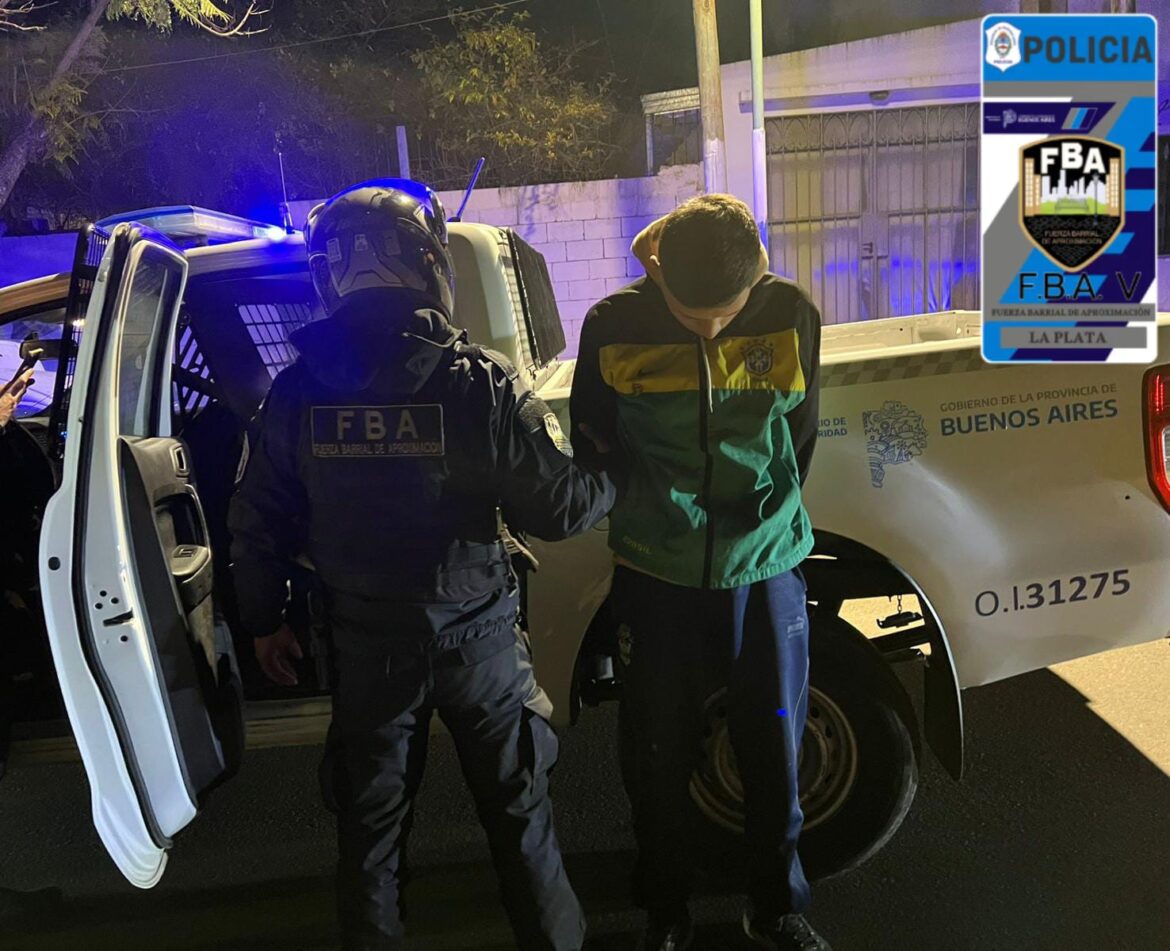 Intentó robar una moto en La Plata, huyó con un cómplice y terminó detenido tras una persecución