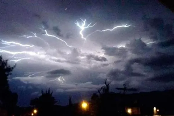 El Municipio elevó a ‘naranja’ el nivel de alerta por lluvias y tormentas en la ciudad