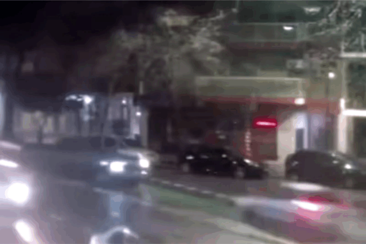 Impactante choque en Chacarita: un auto circuló 10 cuadras en contramano y luego el conductor huyó del hospital
