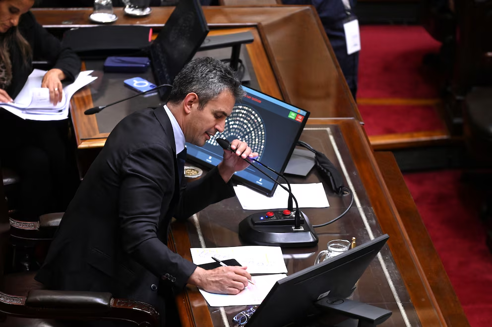 Milei logró sostener en Diputados el veto al aumento de las jubilaciones