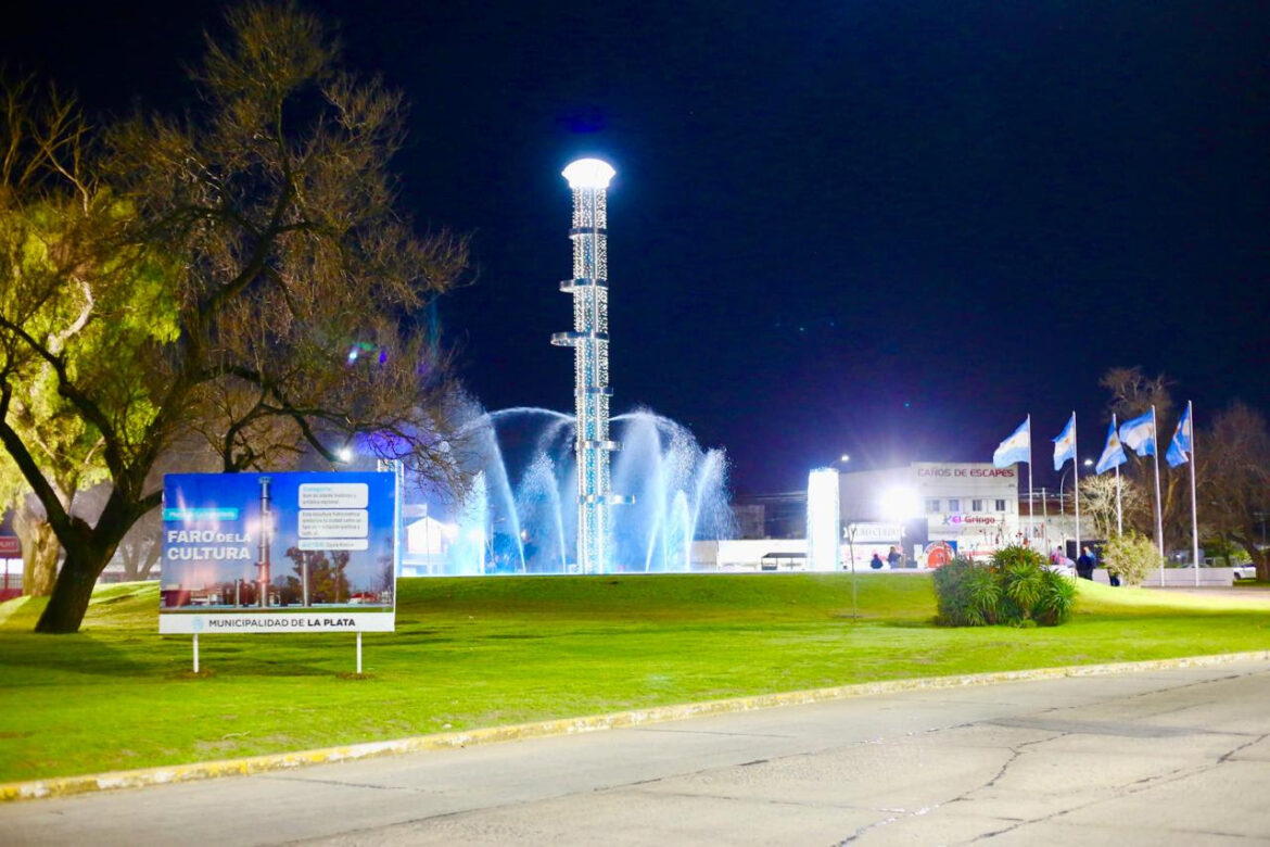 La Municipalidad de La Plata puso en valor el emblemático Faro de la Cultura de 7 y 528