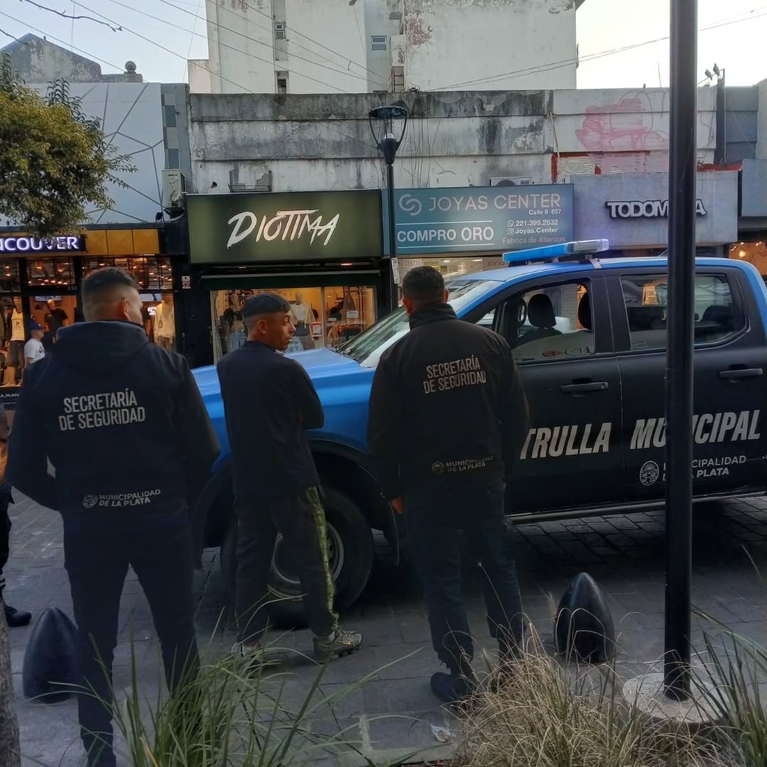 Detuvieron a un joven con antecedentes tras incidentes en el centro de La Plata
