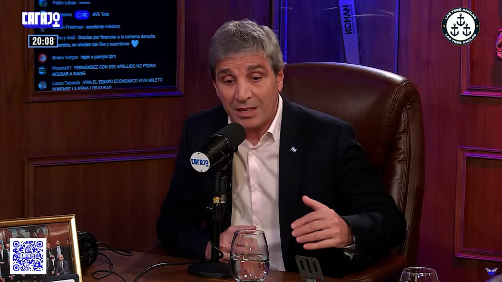 Luis Caputo ratificó la estrategia cambiaria: “Vamos a vender hasta el último dólar en el techo de la banda”