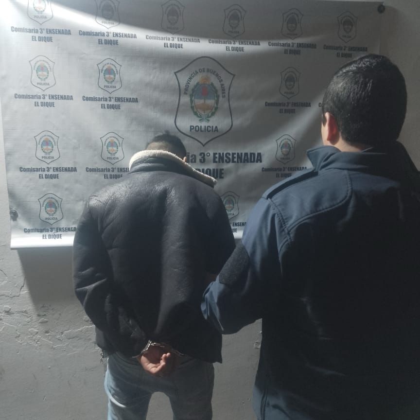 Ensenada: un hombre fue detenido tras agredir y amenazar a su pareja con un martillo
