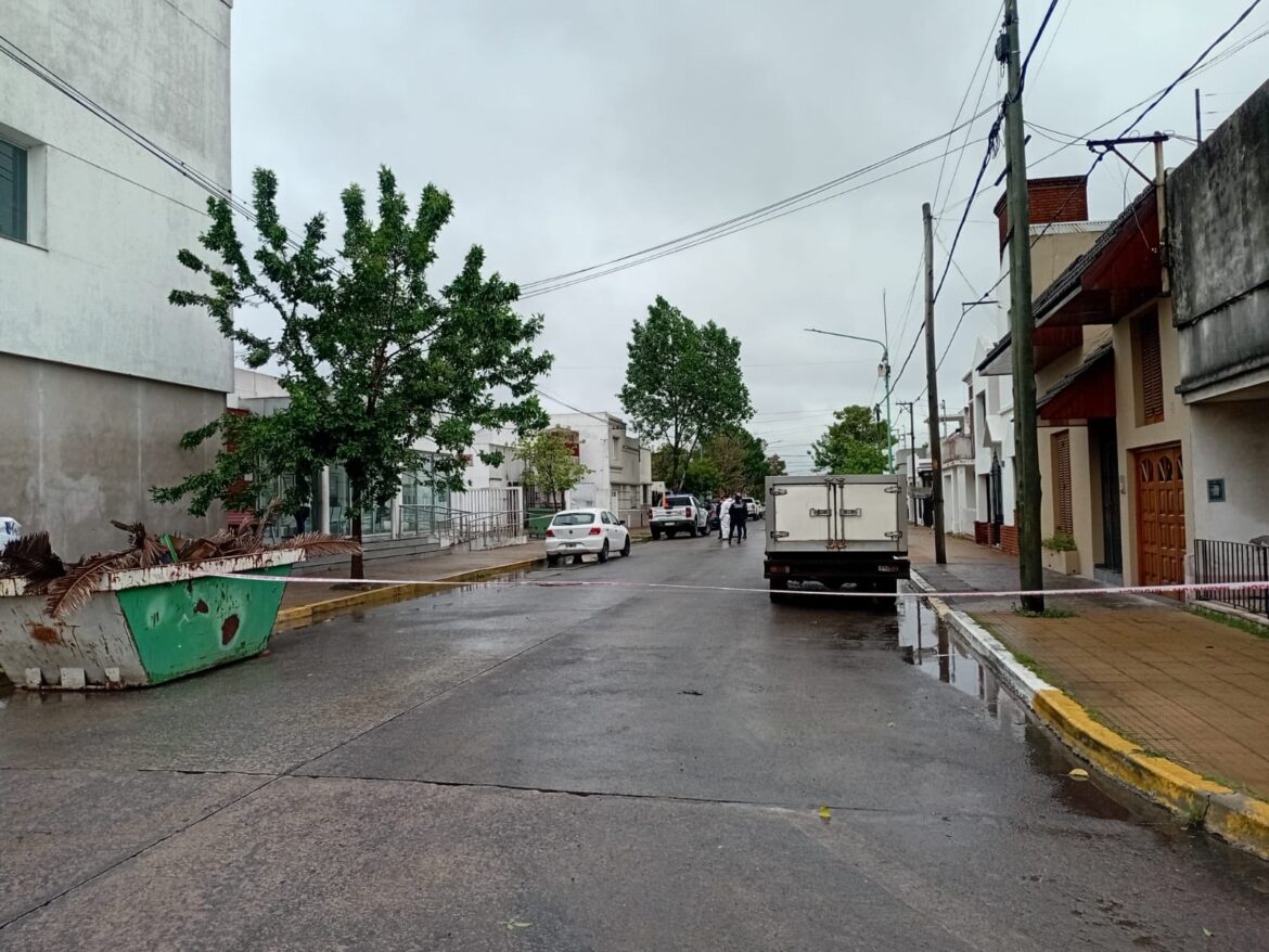 Investigan la aparición de un feto en la puerta del hospital Cestino de Ensenada