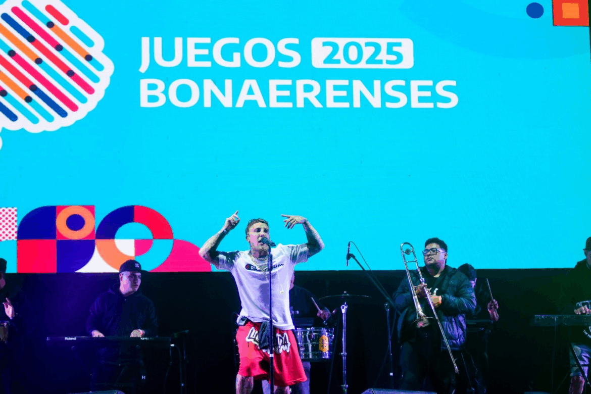 Multitudinaria fiesta de cierre de los Juegos Bonaerenses con El Polaco