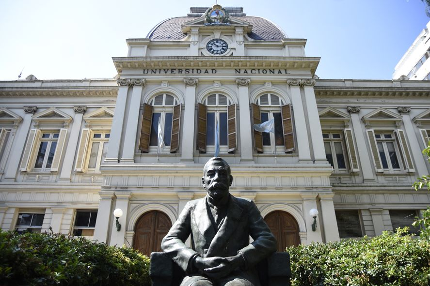 Últimos días para anotarse en los colegios de la UNLP: ¿cuándo se sortearán las vacantes?