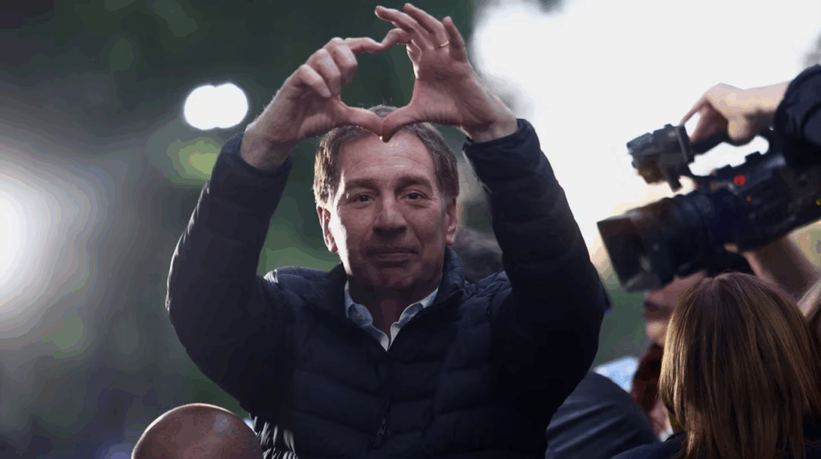 Milei se bajó del acto en Ezeiza y dejó a Santilli al frente del tramo final de la campaña