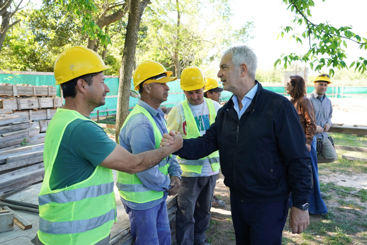 Municipio y Provincia avanzan con mejoras educativas en Correas: nuevas obras y equipamiento