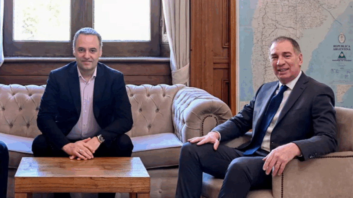 El Gobierno reorganiza el gabinete y fortalece a Adorni y Santilli